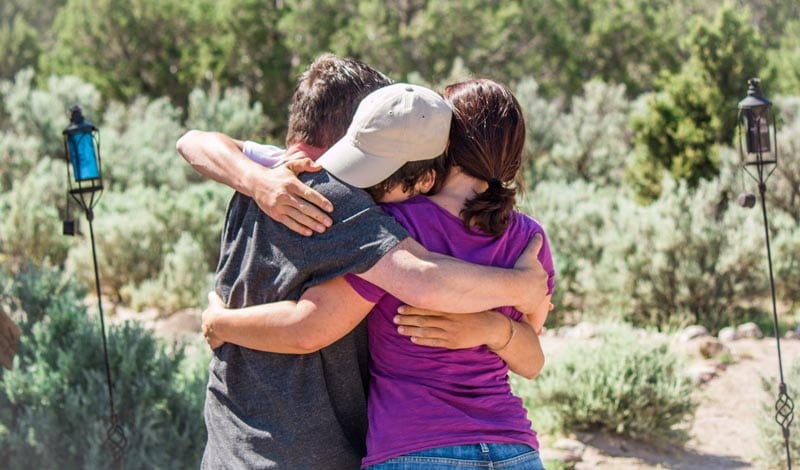 RedCliff Ascent Grad hug